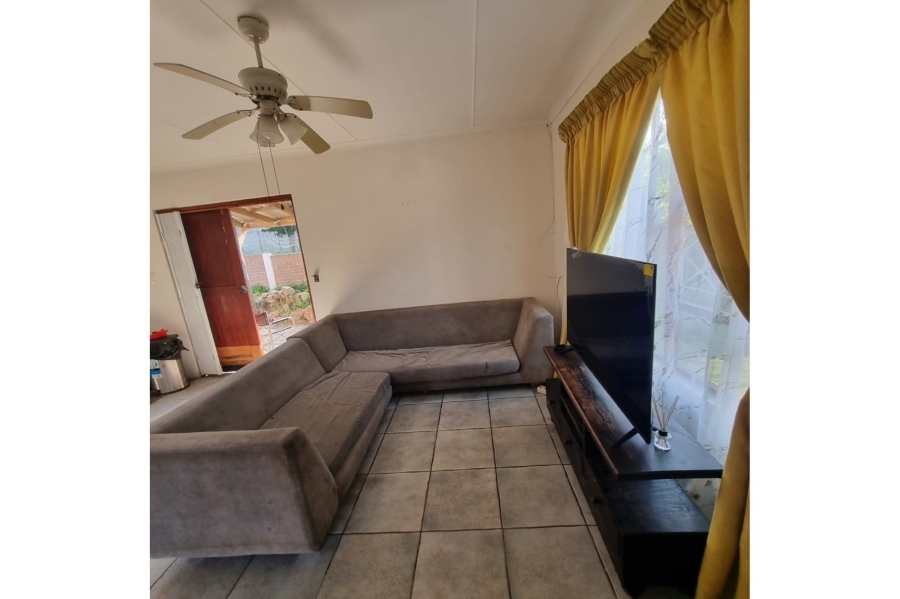 To Let 1 Bedroom Property for Rent in Cambridge Eastern Cape